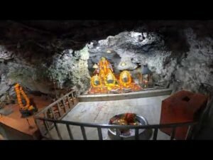 मां वैष्णों की गुफा वाली मंदिर